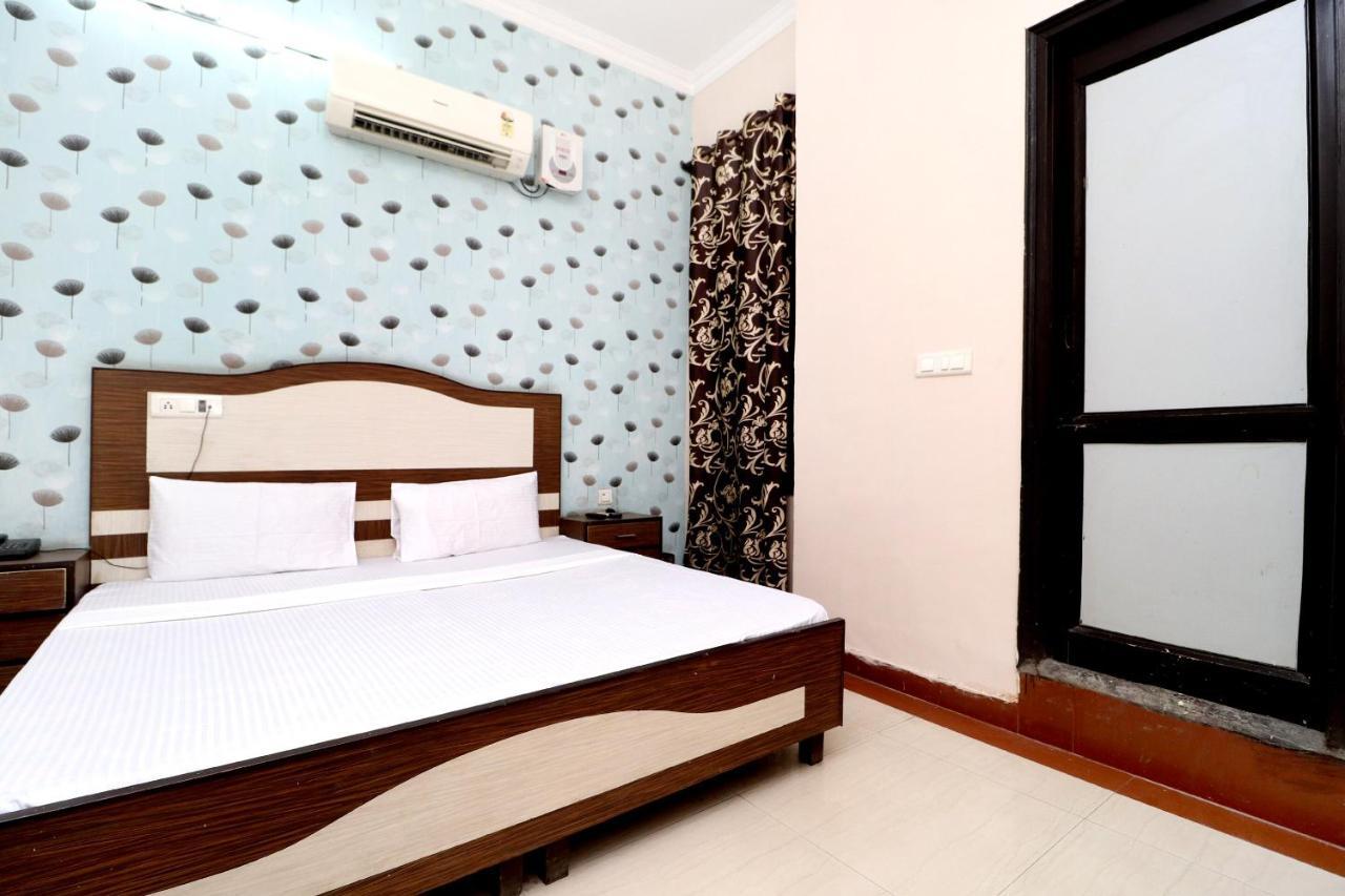 Spot On 43045 Hotel Vivek Plaza Shahpur  ภายนอก รูปภาพ