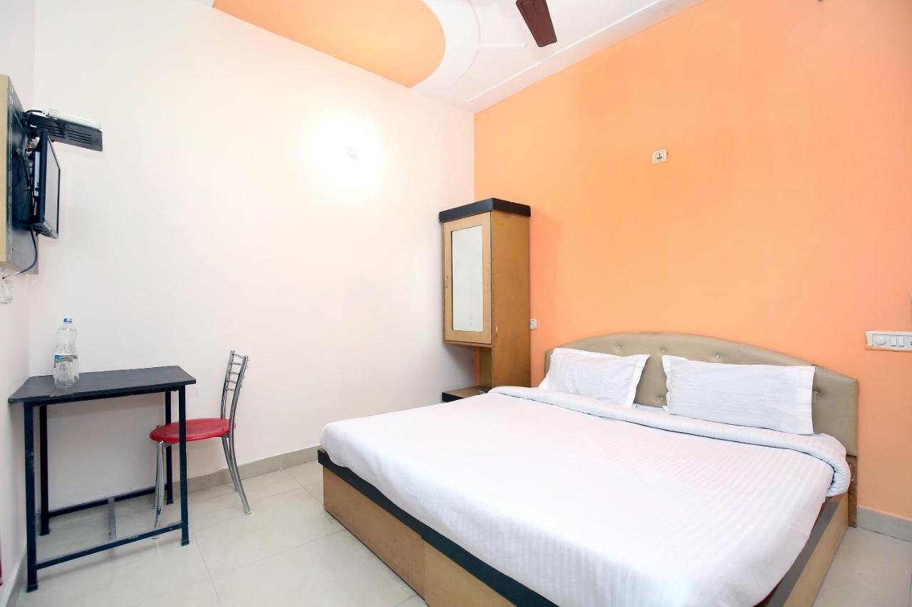 Spot On 43045 Hotel Vivek Plaza Shahpur  ภายนอก รูปภาพ